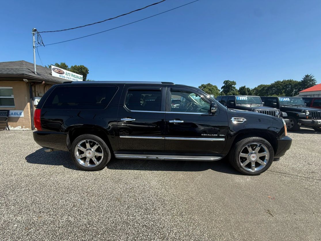 cadillac escalade esv 2011 1GYS4HEFXBR131860 image cadillac escalade esv 2011 1GYS4HEFXBR131860 image